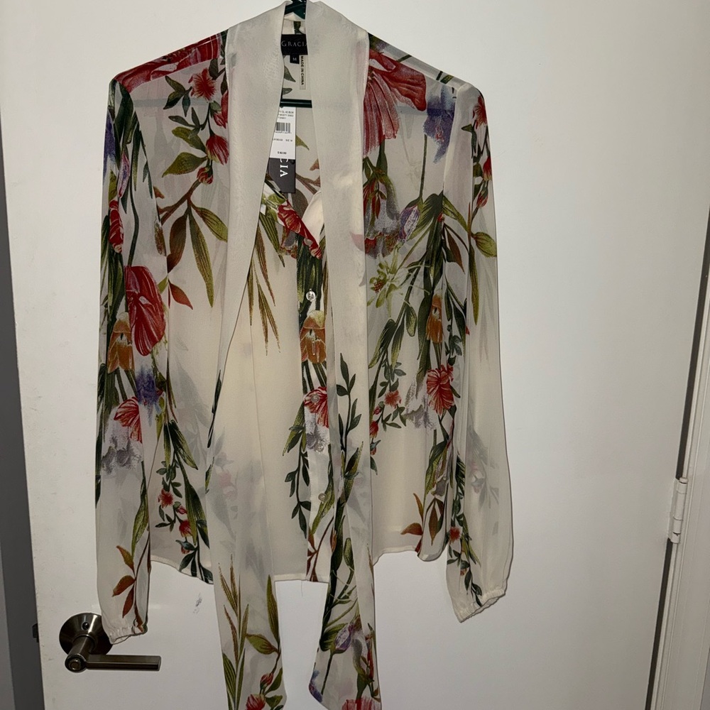 Gracia Multicolor Floral Women's Blouse - Picture 7 of 8